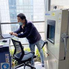 不能出差的日子如何跑業務？上海企業修煉內功，打通人財物信息流與網絡技術研發